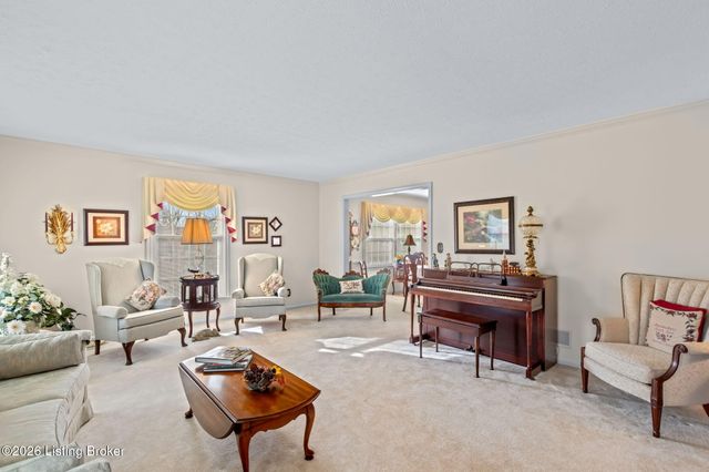 3216 Chenoweth Run Rd, Louisville, KY 40299