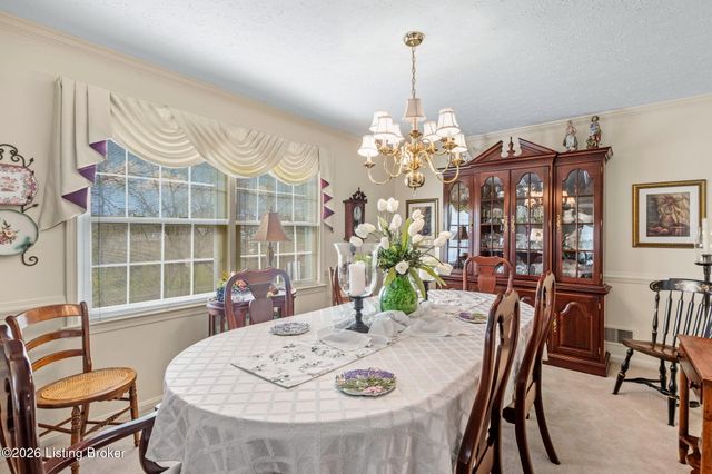 3216 Chenoweth Run Rd, Louisville, KY 40299