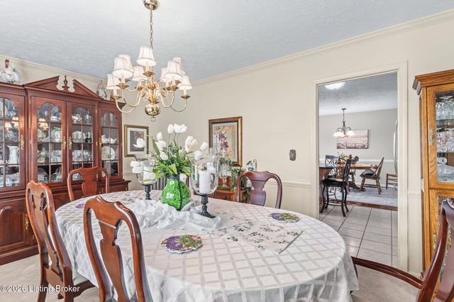 3216 Chenoweth Run Rd, Louisville, KY 40299