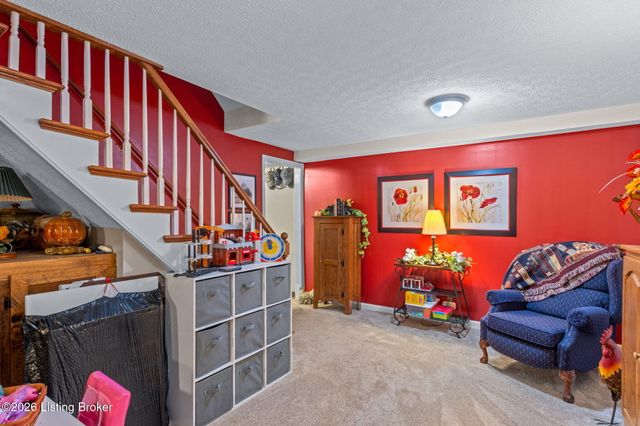 3216 Chenoweth Run Rd, Louisville, KY 40299