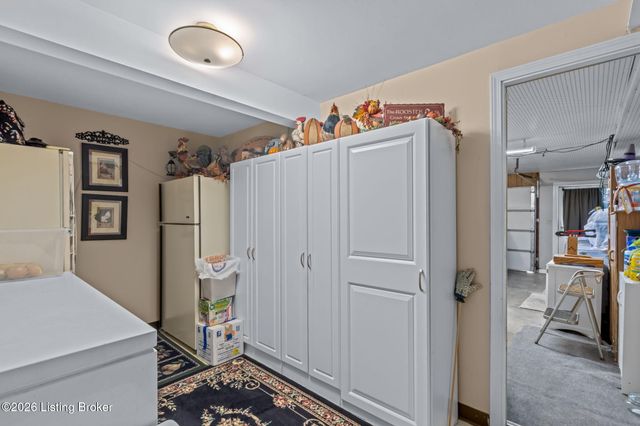 3216 Chenoweth Run Rd, Louisville, KY 40299