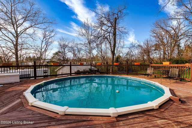 3216 Chenoweth Run Rd, Louisville, KY 40299