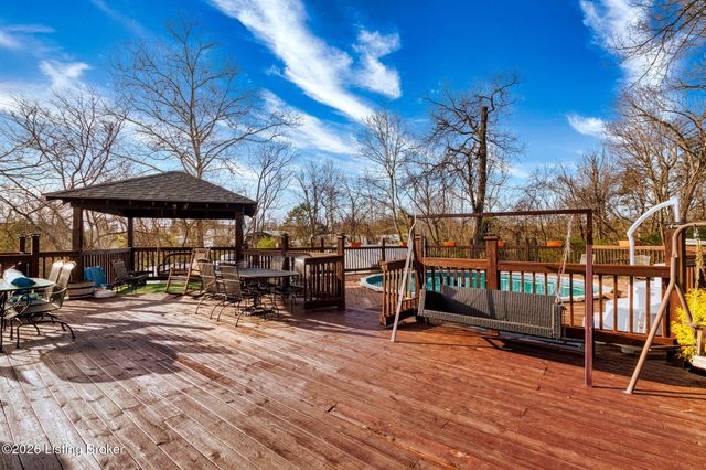 3216 Chenoweth Run Rd, Louisville, KY 40299