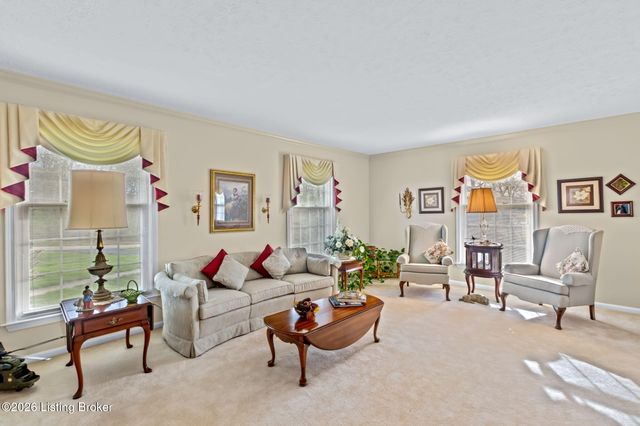 3216 Chenoweth Run Rd, Louisville, KY 40299