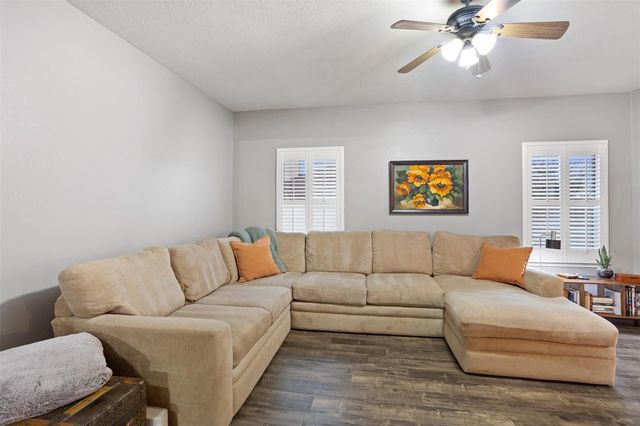 3404 Cactus Heights Lane, Pearland, TX 77581