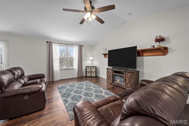 13 Feise Forest Court, O'fallon, MO 63368