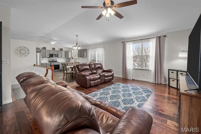 13 Feise Forest Court, O'fallon, MO 63368