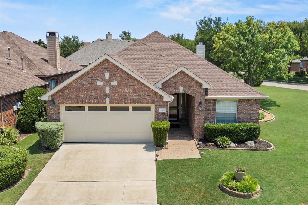 927 Oakland Hills Drive, Fairview, TX 75069