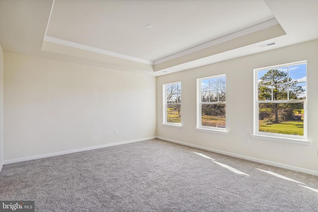 9302 FLAGSTONE DR, Parkville, MD 21234