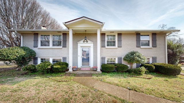 605 Des Moines Dr, Hermitage, TN 37076