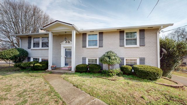 605 Des Moines Dr, Hermitage, TN 37076
