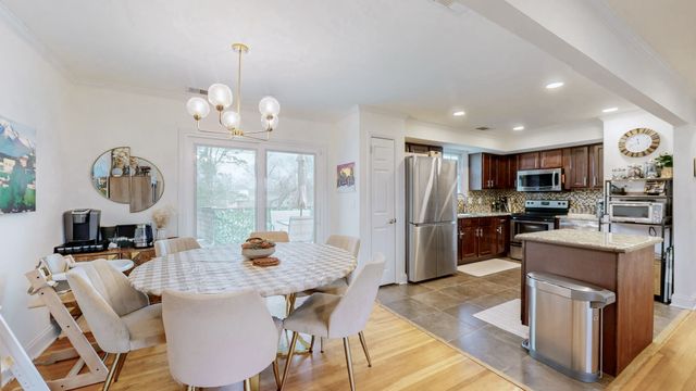 605 Des Moines Dr, Hermitage, TN 37076