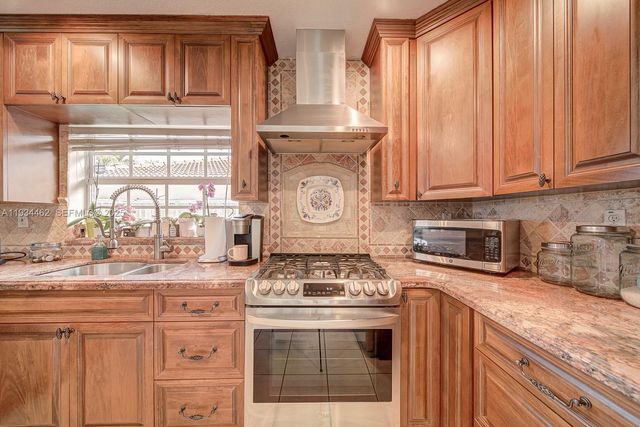 18128 SW 151st Ave, Miami, FL 33187