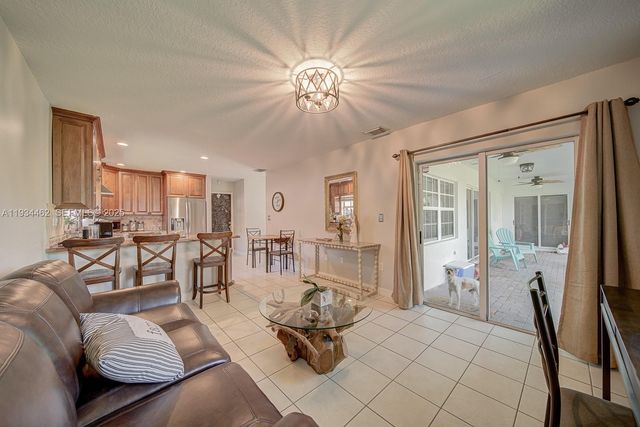 18128 SW 151st Ave, Miami, FL 33187