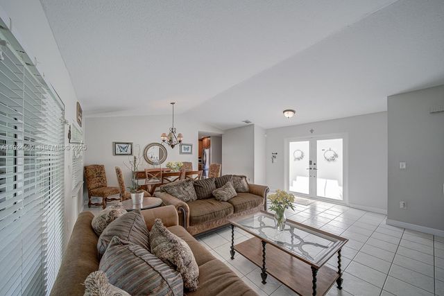 18128 SW 151st Ave, Miami, FL 33187