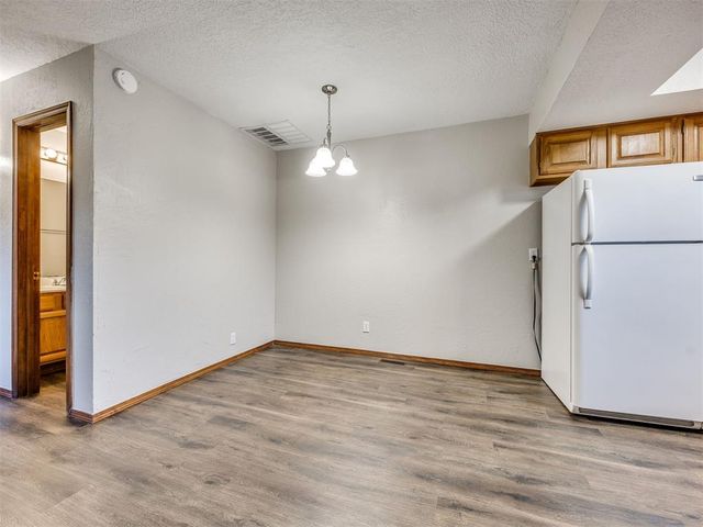 728 Rockridge Circle, Edmond, OK 73034