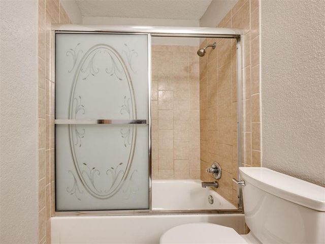 728 Rockridge Circle, Edmond, OK 73034