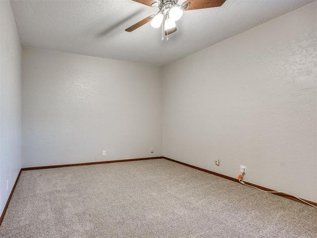 728 Rockridge Circle, Edmond, OK 73034