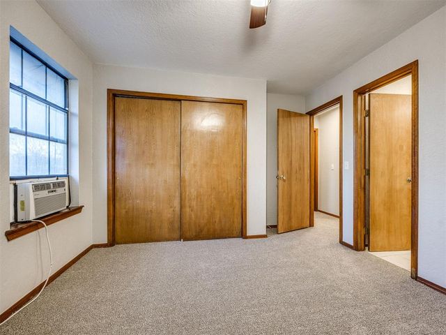 728 Rockridge Circle, Edmond, OK 73034