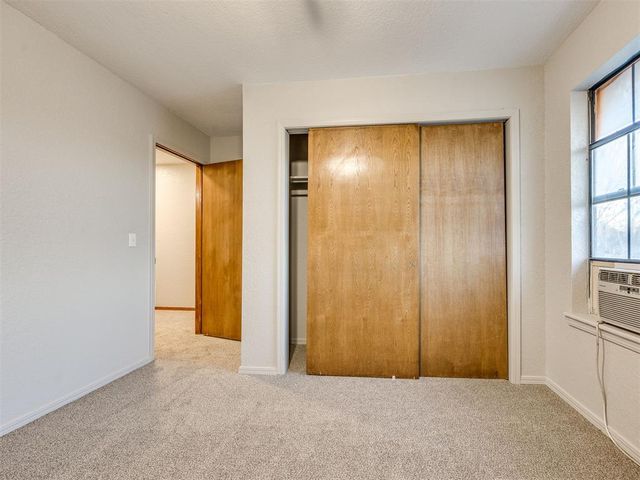 728 Rockridge Circle, Edmond, OK 73034