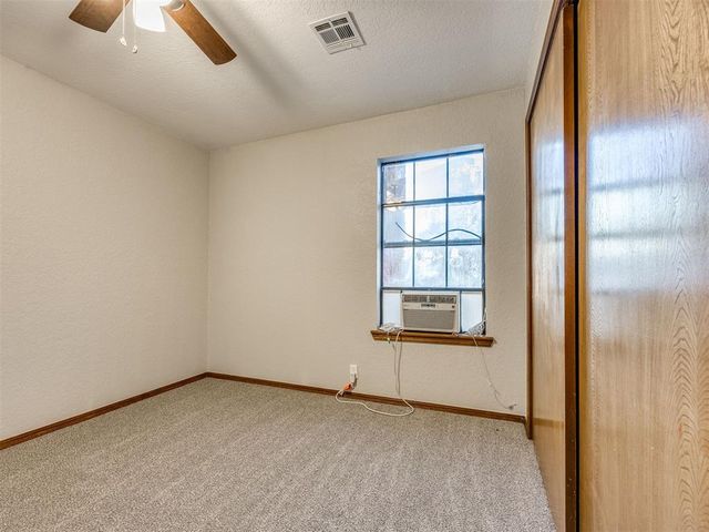 728 Rockridge Circle, Edmond, OK 73034