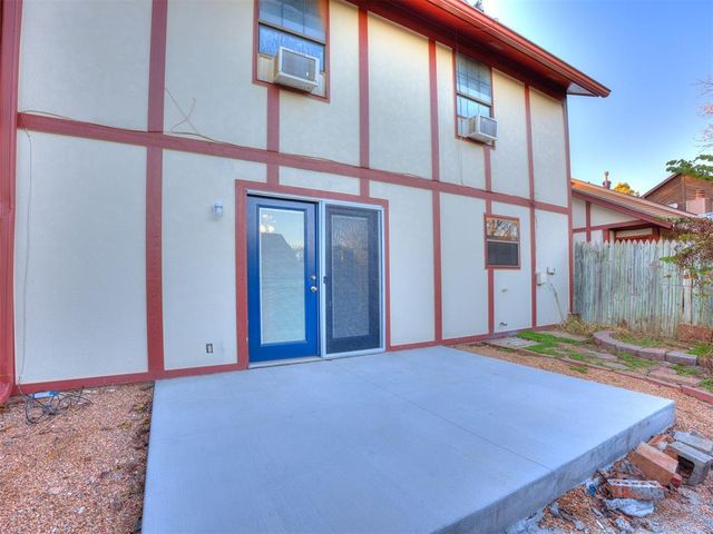 728 Rockridge Circle, Edmond, OK 73034