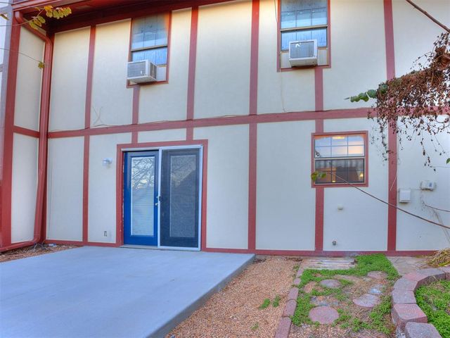 728 Rockridge Circle, Edmond, OK 73034