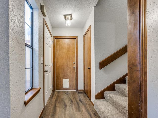 728 Rockridge Circle, Edmond, OK 73034