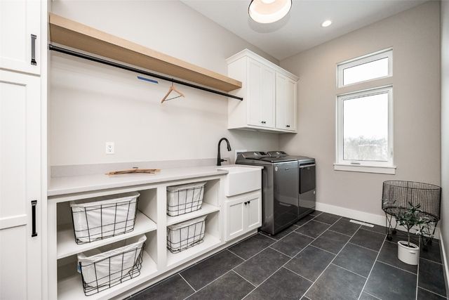 3014 Forest Ridge Drive NE, Swisher, IA 52338