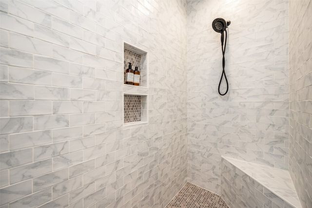 3014 Forest Ridge Drive NE, Swisher, IA 52338