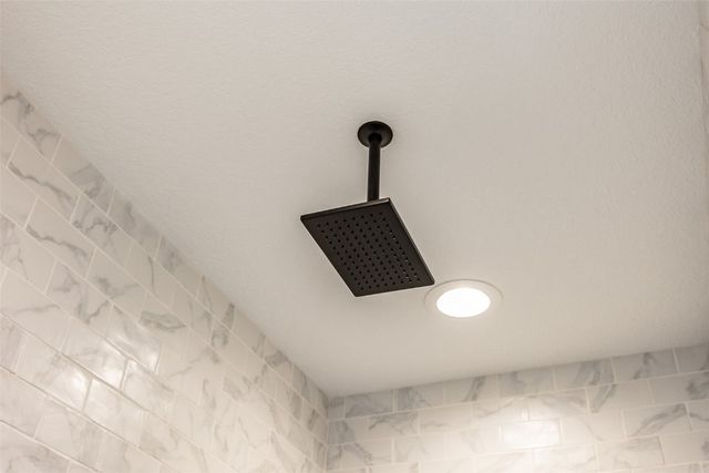 3014 Forest Ridge Drive NE, Swisher, IA 52338