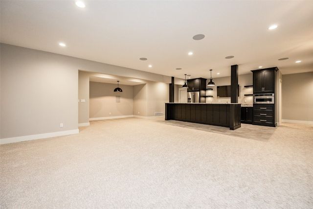 3014 Forest Ridge Drive NE, Swisher, IA 52338