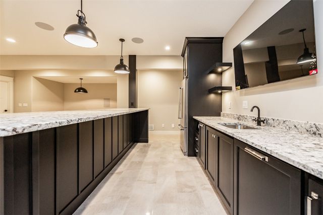 3014 Forest Ridge Drive NE, Swisher, IA 52338