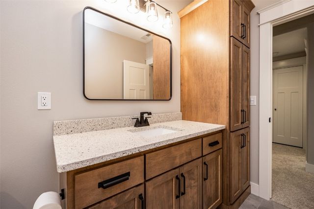 3014 Forest Ridge Drive NE, Swisher, IA 52338