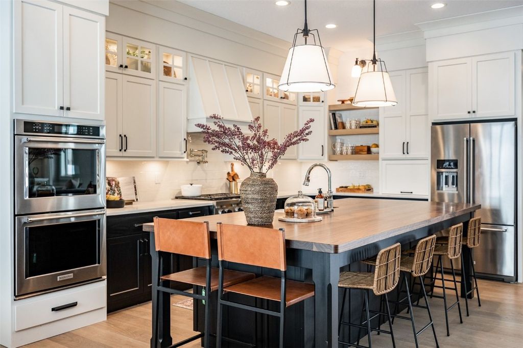 3014 Forest Ridge Drive NE, Swisher, IA 52338