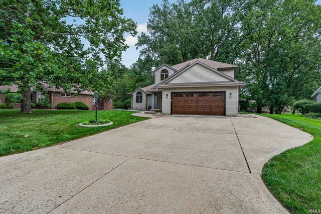 2208 Cambridge Drive, Goshen, IN 46528