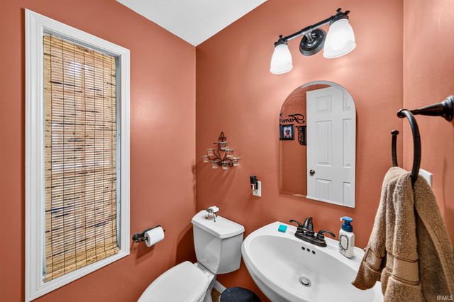 2208 Cambridge Drive, Goshen, IN 46528