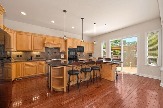 8484 Cobble Creek Ln, Orangevale, CA 95662