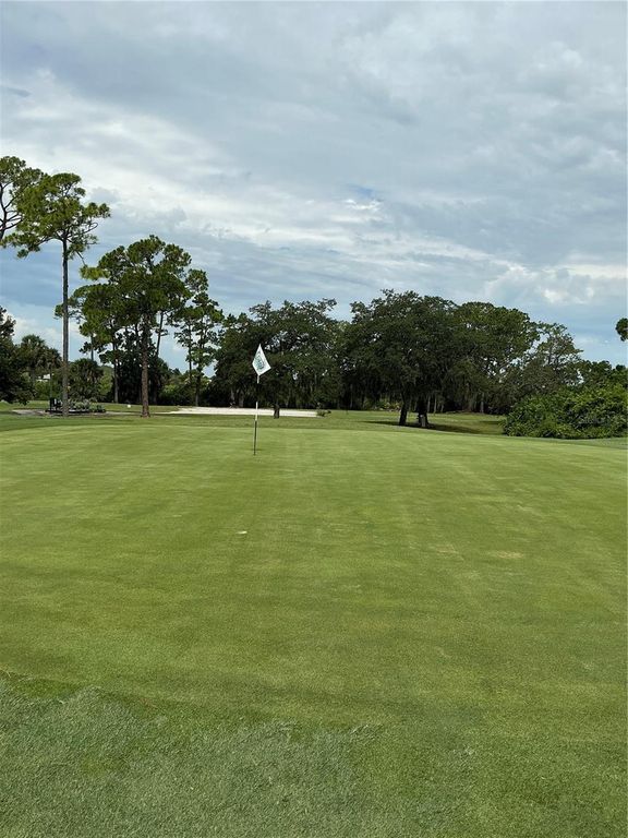 Image 6 of property listing at 31 LAKE FAIRGREEN CIRCLE, New Smyrna Beach, FL 32168