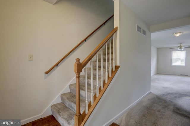 631 SUNFLOWER ST, New Holland, PA 17557