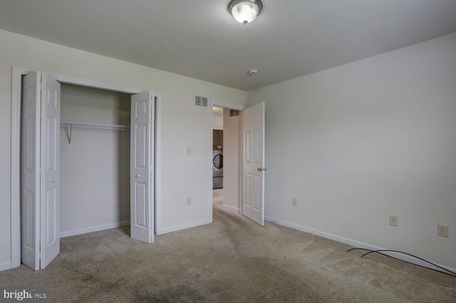 631 SUNFLOWER ST, New Holland, PA 17557