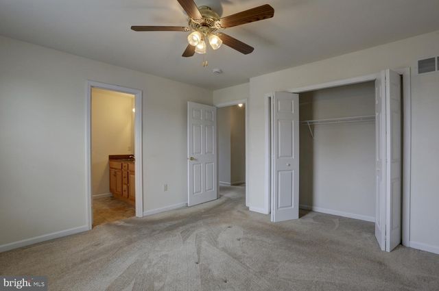 631 SUNFLOWER ST, New Holland, PA 17557