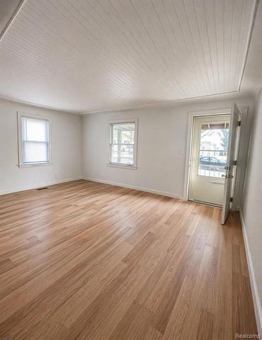 934 Campbell Street, Flint, MI 48507