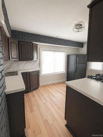 934 Campbell Street, Flint, MI 48507