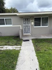 1172 NW 100th Terrace 1172, Miami, FL 33150