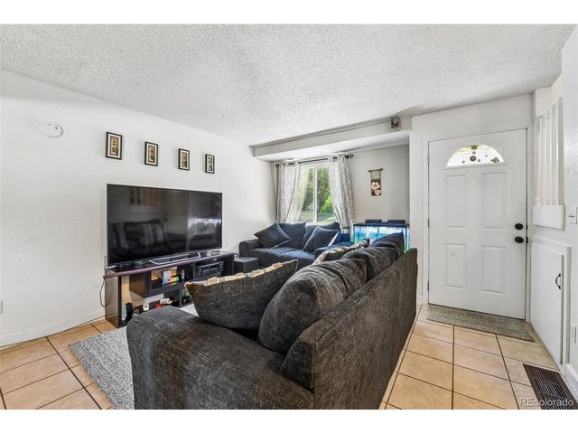 4502 S Pagosa Cir, Aurora, CO 80015