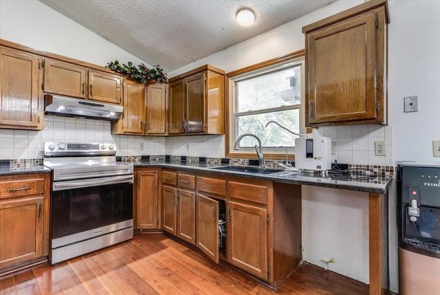 2007 N Wood, Wichita, KS 67212