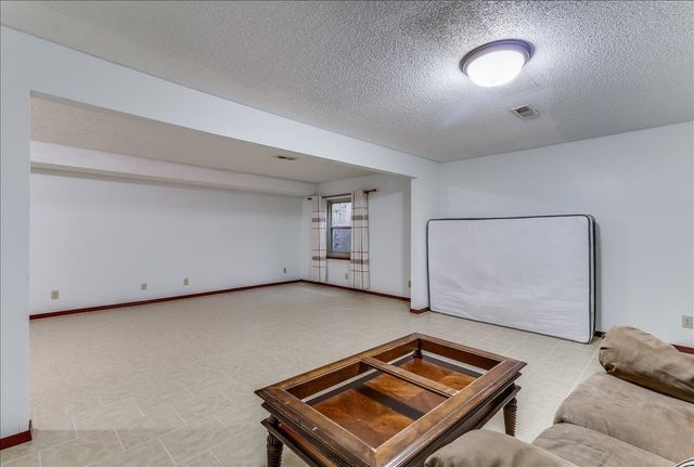 2007 N Wood, Wichita, KS 67212