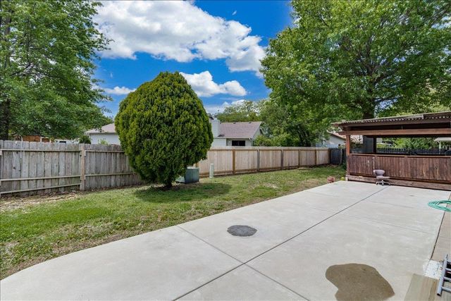 2007 N Wood, Wichita, KS 67212