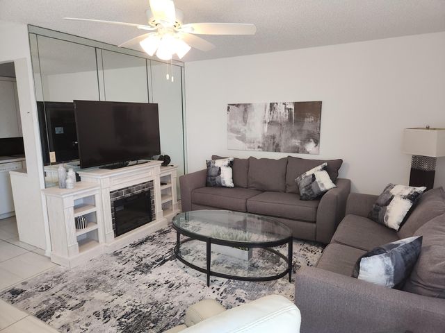 3059 Ainslie Drive D, Boca Raton, FL 33434